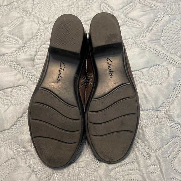 LN Clarks Brown Leather Ankle Boots 7 - Mahogany Booties - Picture 6 of 6